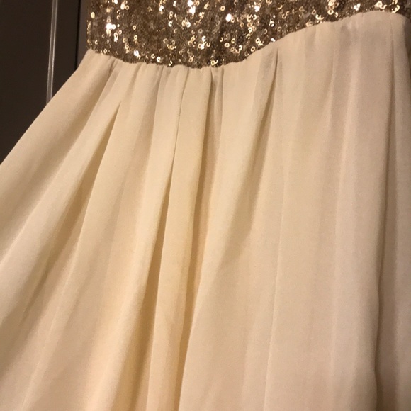 Francesca’s Sequin dress - Picture 3 of 7